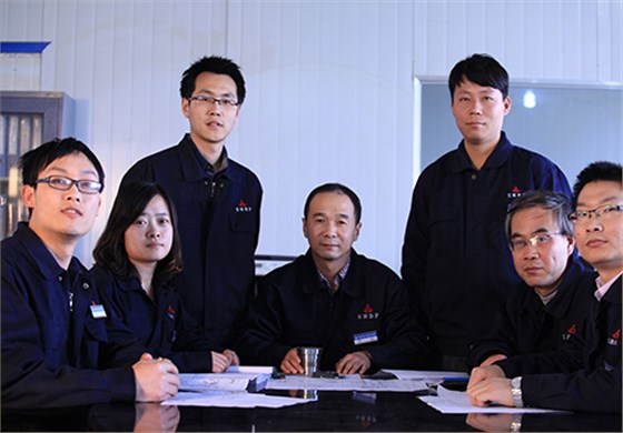 工程技(ji)術團隊(duì)合照-航(háng)天泵閥(fá)