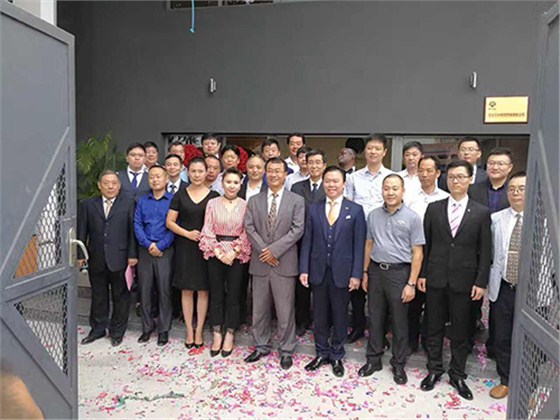 航天(tiān)泵閥出(chū)席永華(hua)石油揭(jie)牌典禮(lǐ) (1) 航天泵(bèng)閥出席(xí)永華石(shí)油揭牌(pai)典禮 (1)