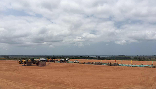 航天(tian)泵閥産品(pǐn)運至非洲(zhōu)并投入使(shǐ)用 (4) 航天泵(beng)閥産品運(yùn)至非洲并(bing)投入使用(yong) (4)